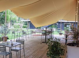Bienheureux Hôtel & Restaurant，位于瓦斯凯勒的酒店