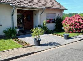 Sunrise B&B Hellenthal，位于黑伦塔尔的酒店