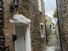 Muckoroos Cottage Historic Flint Cottage