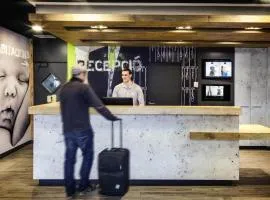 圣安雷斯拉巴巴塞罗那宜必思快捷酒店