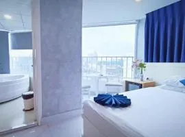Queen Central Apartment-Hotel