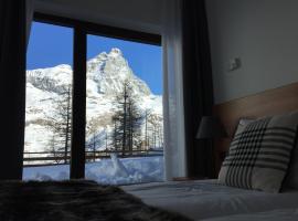 BASE CAMP alpine apartments，位于布勒伊-切尔维尼亚的酒店