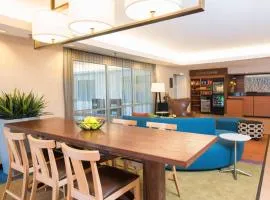 Inn & Suites Bloomington