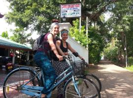 Canal Side Guest House Polonnaruwa，位于波隆纳鲁沃的酒店