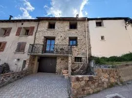 Maison Cal Pere - Garage - Village center -Lake view