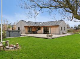 Scenic Summer House With Space For The Family，位于欧德尔的酒店