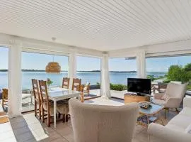 Lovely Beach House With Panoramic View