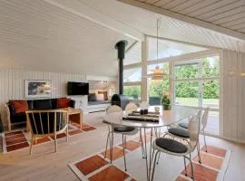 Summer House Close To Nature And Beach