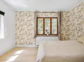 Bright Modern Holiday Home Near Hindemae