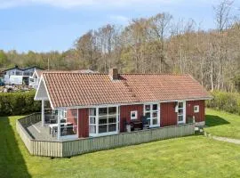 Cozy Holiday Home Near Forest And Beach