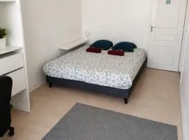 ANGLET, Chambre privée dans appartement centrale