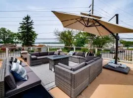 Steps to Cedar Lake! Group Getaway w/ Game Room
