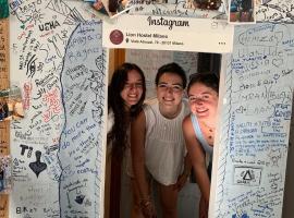Lion University & Youth Hostel Milano，位于米兰的酒店