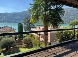 Morcote Limone Suite mit traumhafter Seesicht，位于莫尔科泰的酒店
