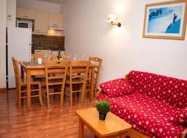 Appartement 2 pièces à Superdevoluy pour 4 personnes avec balcon - FR-1-504-572，位于Superdevoluy的酒店