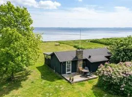 Gorgeous Home In Oure With Wifi