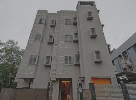 Super Townhouse Hotel All In One Near City Centre Salt Lake，位于加尔各答的酒店