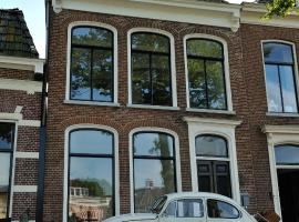 Stadslogement Kleindiep Dokkum，位于多克姆的酒店