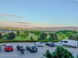 Przycup w Karkonoszach Apartamenty - pokoje hotelowe w obiekcie Kyriad Wojcieszyce