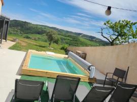 Le QG chez Flo et David，位于Saint-Julien-Molin-Molette的酒店