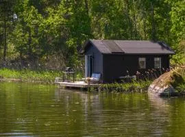 The Floating Lodge