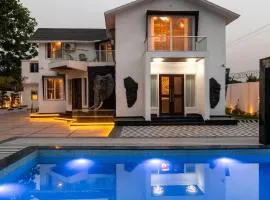Raj Farms by ELIVAAS 3BHK Villa with Private Swimming Pool, Kids Room and An Outhouse