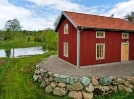 Beautiful Home In Holsbybrunn With Wifi