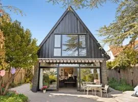 Beautiful Home In Greve With Wifi