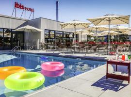 ibis Orange Centre Echangeur A7 A9，位于奥朗日的酒店