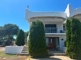 Παραλία Αβδήρων Αυλή BBQ & Άνεση