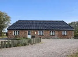 Holiday Home Synnöve - 1-7km to the fjord by Interhome