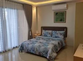 Kailani Beach Resort