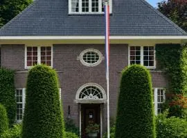 Deventer Heritage en Boutique B&B, museumhuis "De Worp", het huis met de theekoepel, logeren in authentiek historisch erfgoed