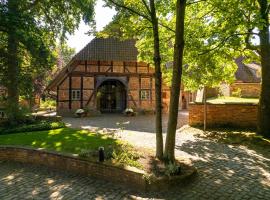 Biohotel WildLand Natural Resort，位于Hornbostel的酒店