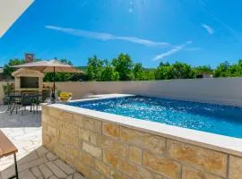 Villa Romance by Meri
