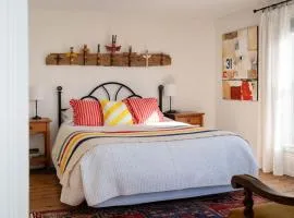 Maison Bloomfield - Centrally Located Charming Gem ST-2024-0149