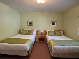 Suite 12 Green Gables Resort Lake View Retreat