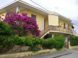 Orsa Maggiore apartment with private courtyard