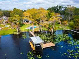 Waterfront Paradise Dock Pool Boathouse