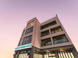 Yangyang Hotel Unbound House