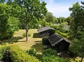 Forest Retreat With Sauna Nearby Beach