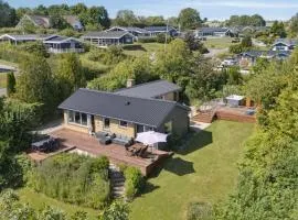 Holiday Home With Spa Sauna And Sea View