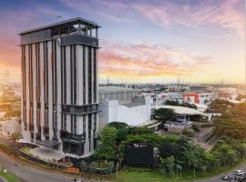 Harris Hotel & Convention Serpong，位于当格浪的酒店
