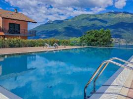 Brezza del Lario Bilocale giardino 21-22-23-24，位于德尔维奥的酒店