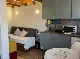 Love Tiny House，位于法鲁的酒店