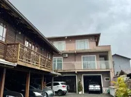 Quarto 3E Joinville Costa e Silva perto Centro