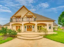 Red Oak Group Getaway w/ Yard + Patio