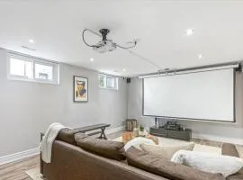 Cozy 2 Bedroom Suite - near Bayview & Steeles & Finch Station