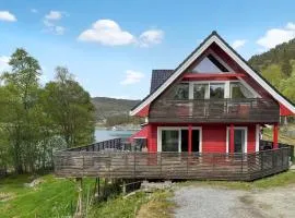 Stunning Home In Nordtveitgrend