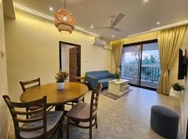 The Calm Cove by Mirashya Homes- 2BHK Serviced Family Stay near Candolim Beach